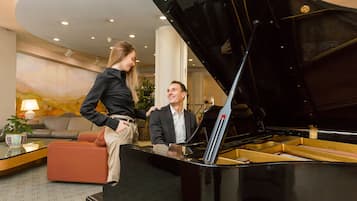 Lobby-Lounge