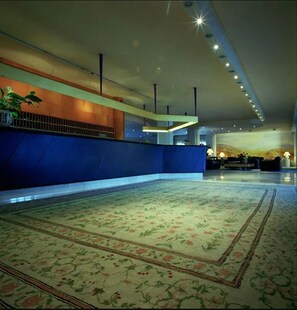 Lobby-Lounge