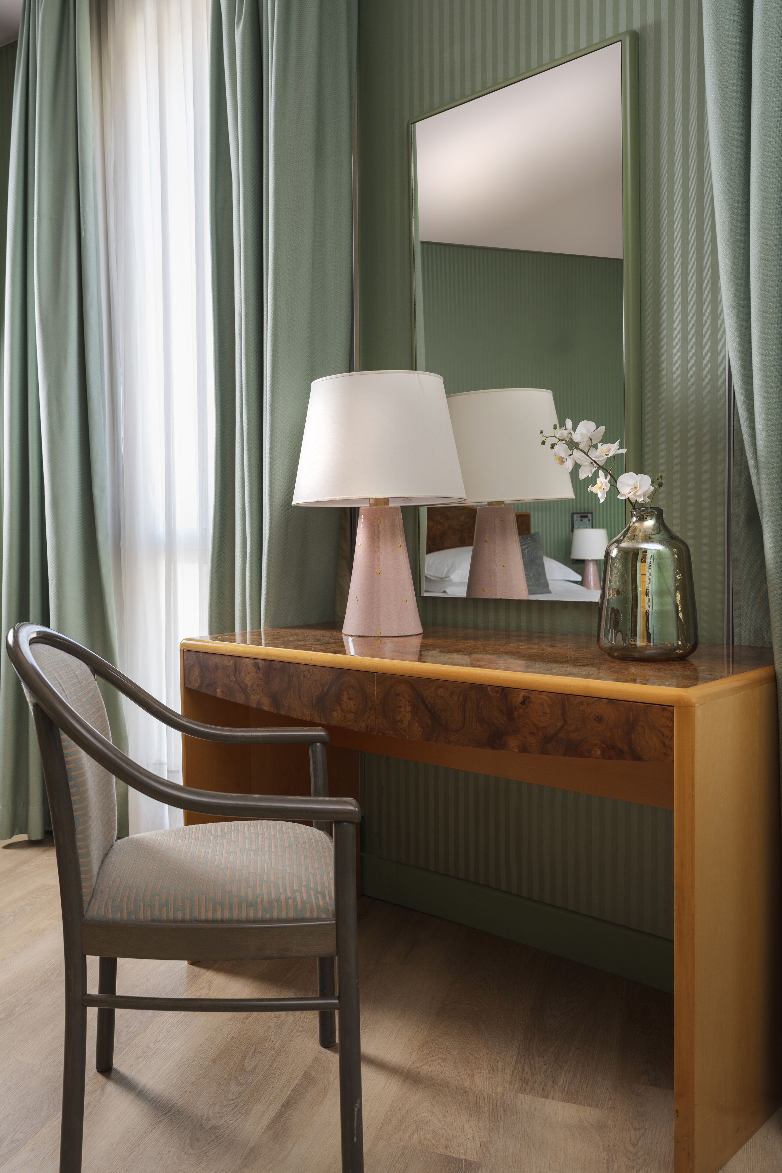 triple room | 1 bedroom, hypo-allergenic bedding, pillow-top beds, minibar