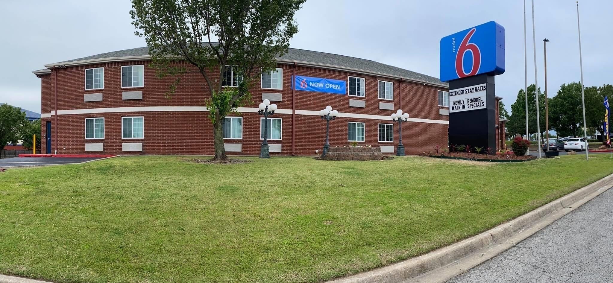 Photo - Motel 6 Tulsa, Ok - Central