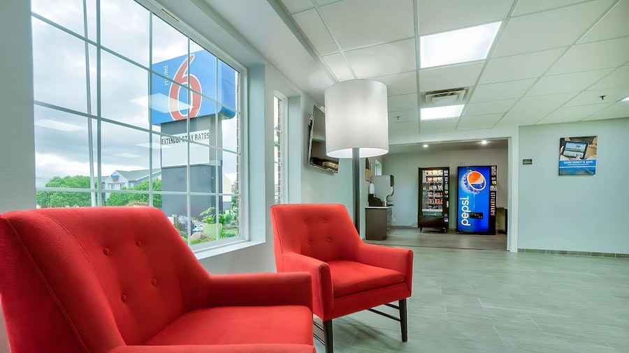 Motel 6 Tulsa, OK - CENTRAL