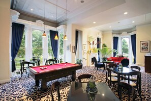 Billiards - The Mansion On Delaware Ave (Buffalo)