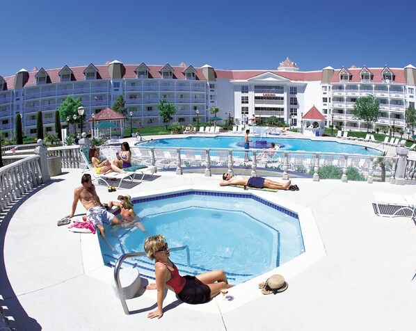 Seasonal outdoor pool, open 10:00 AM to 6:00 PM, lifeguards on site