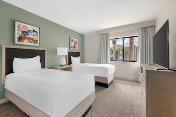 Condo, 2 Bedrooms, Kitchen | In-room safe, iron/ironing board, free WiFi, bed sheets at Parkway International Resort