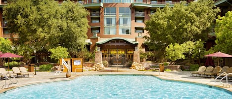 3 outdoor pools, pool cabanas (surcharge), pool umbrellas