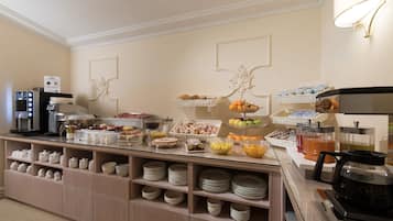 Daily local cuisine breakfast (EUR 10 per person)