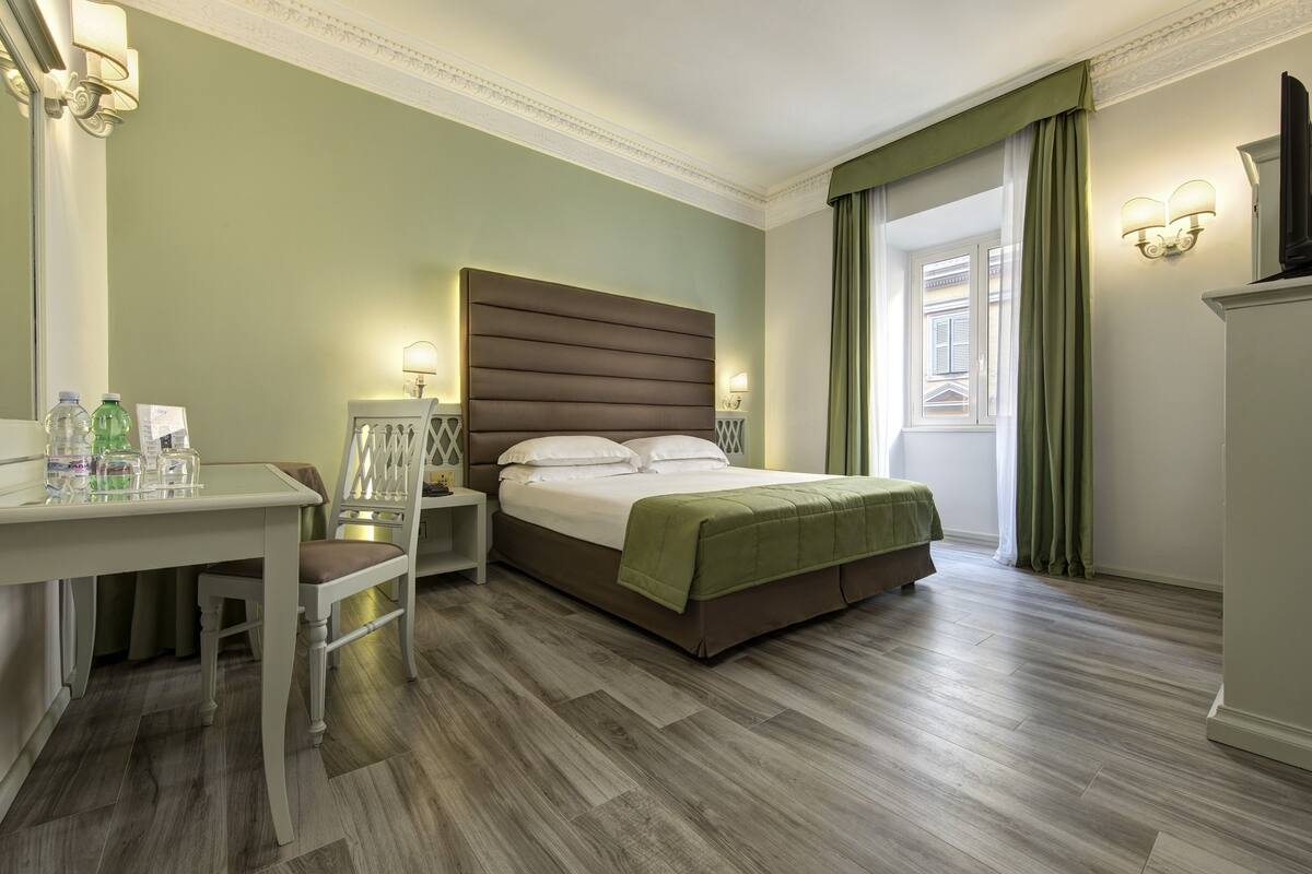 Down duvets, minibar, in-room safe, desk