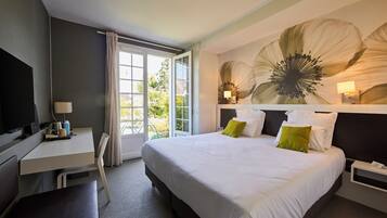 Comfort Room, Garden Level