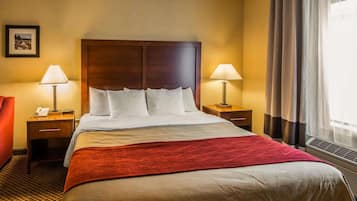 標準套房, 1 張特大雙人床, 按摩浴缸 | 高級寢具、舒適加層、客房內保險箱、書桌