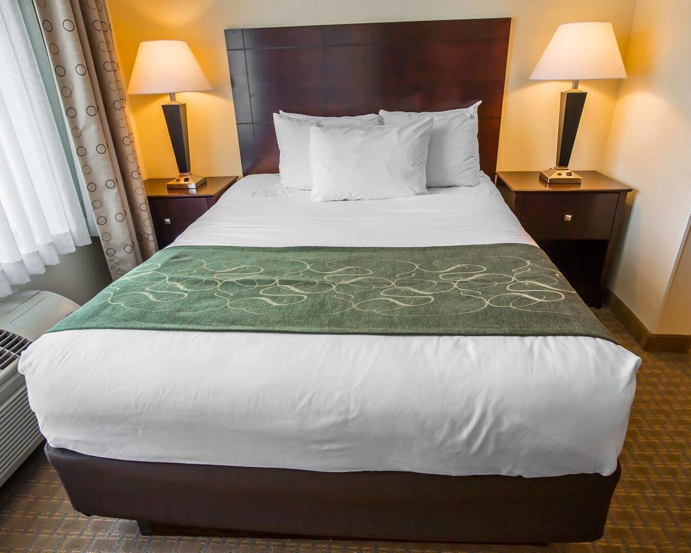 Hypo-allergenic bedding, in-room safe, desk, iron/ironing board