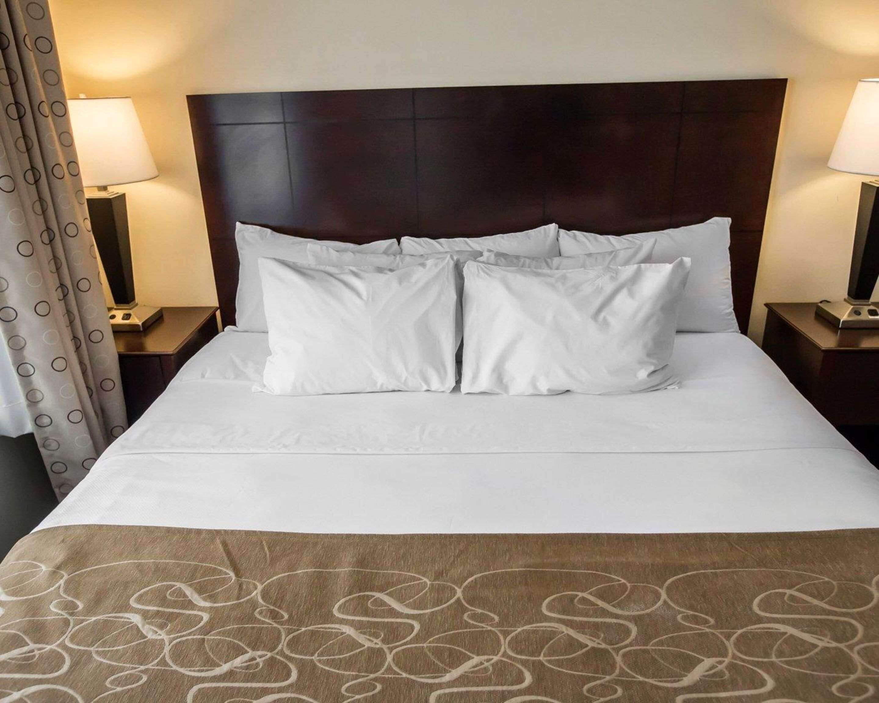 hypo-allergenic bedding, in-room safe, desk, iron/ironing board