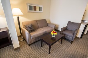 Hypo-allergenic bedding, in-room safe, desk, iron/ironing board - Comfort Suites University Area Notre Dame - South Bend (South Bend)