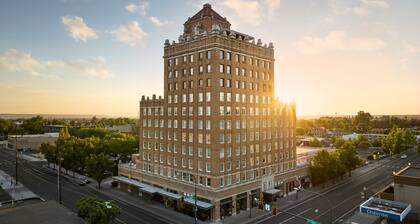 The Marcus Whitman Hotel