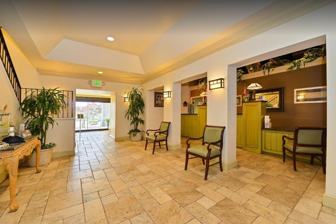 Foto - Lions Gate Hotel