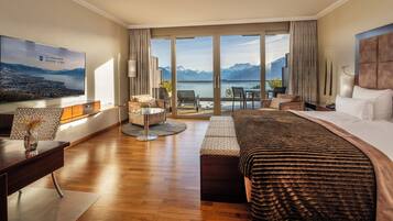 Phòng Suite Junior (Prestige) | Bộ đồ giường cao cấp, minibar, két bảo mật tại phòng