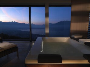 Couples treatment rooms, sauna, hot tub, steam room, Turkish bath - Le Mirador Resort & Spa (Chardonne)