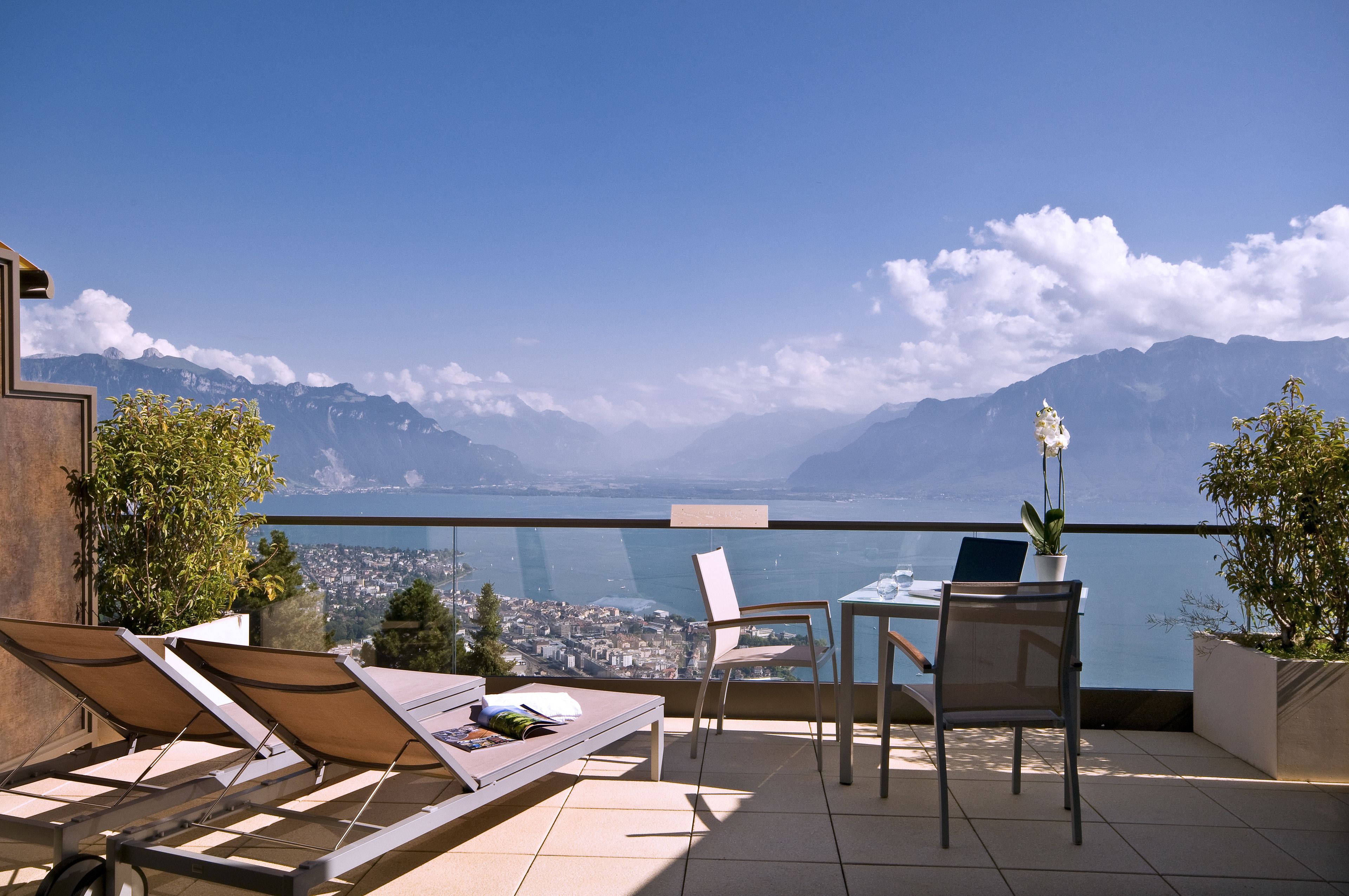 Phòng Suite Junior (Prestige) | Ban công