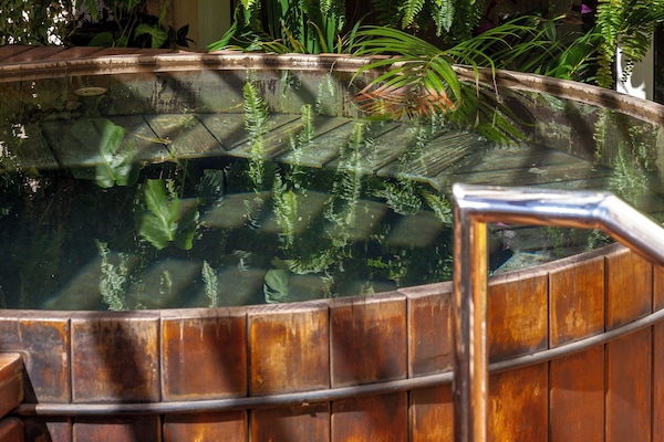 Salas para tratamentos a dois, sauna seca, tratamentos corporais