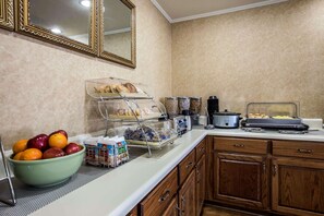 Petit déjeuner continental compris