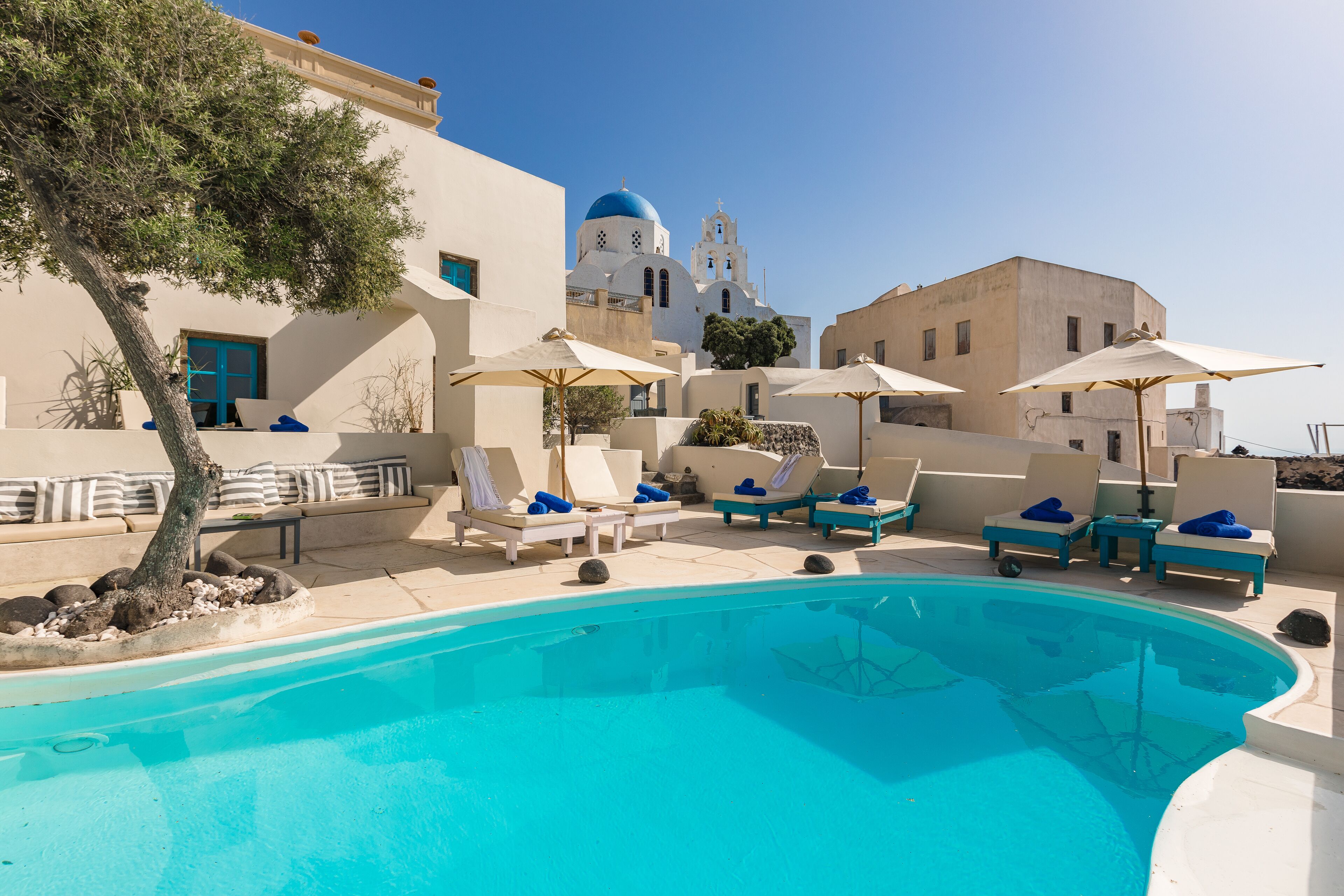 Outdoor pool, pool umbrellas, pool loungers