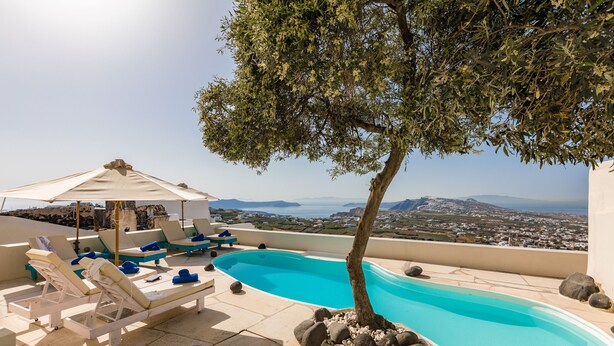View from property - Zannos Melathron (Santorini)