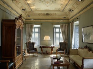 Lobby - Zannos Melathron (Santorini)