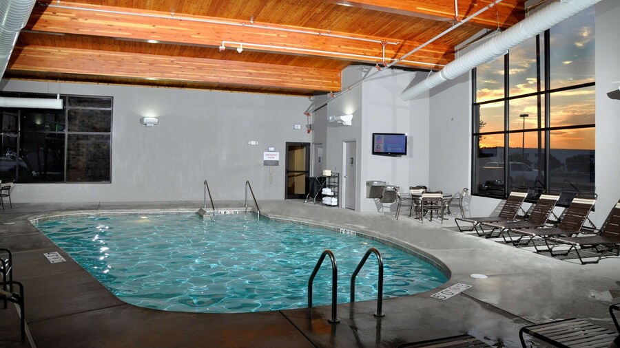 Hyatt Place Milwaukee Airport