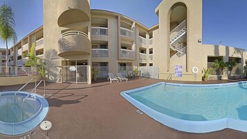 Piscina al aire libre