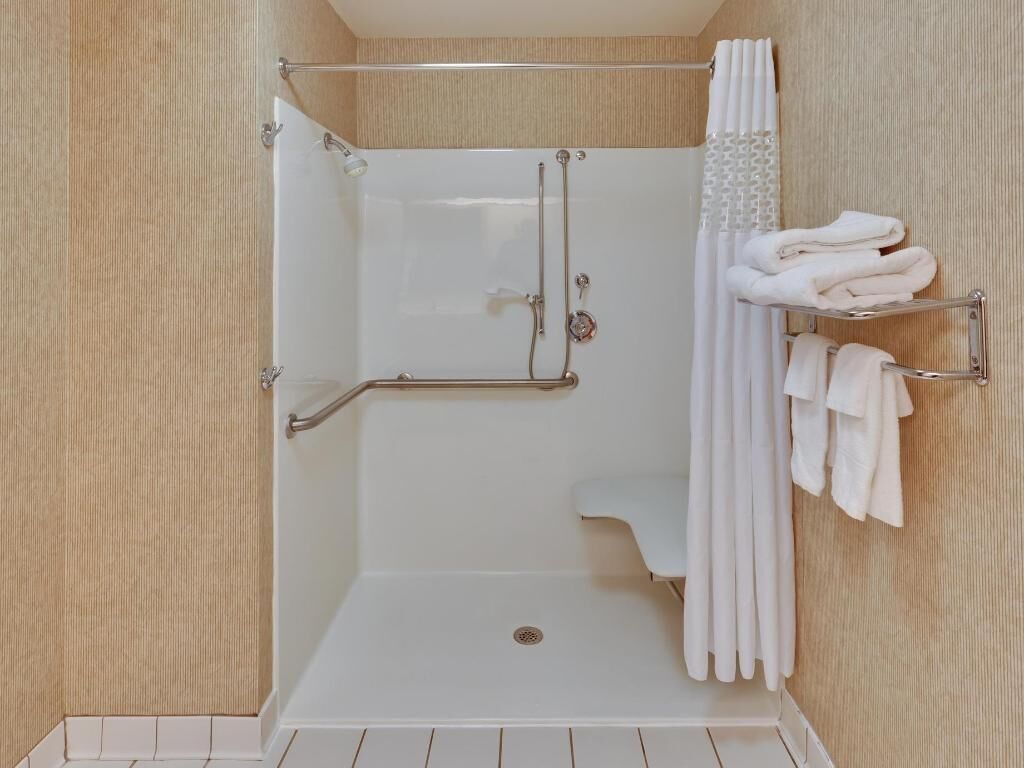 Bathroom | Free toiletries, hair dryer, towels