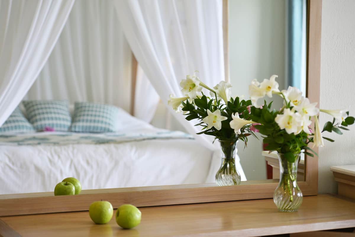 Cozy Honeymoon Suite Sea View | 2 bedrooms, premium bedding, minibar, in-room safe