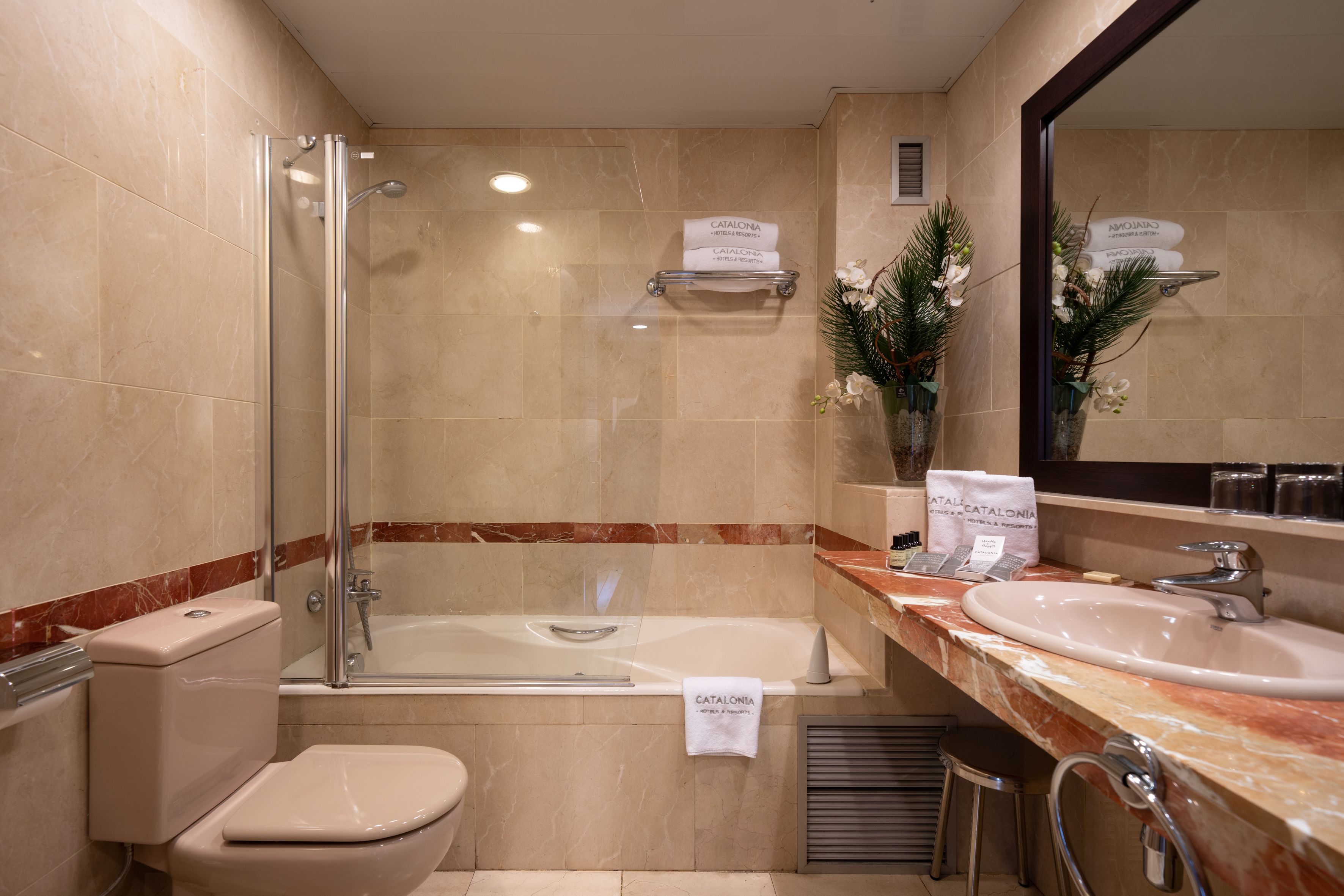 eco-friendly toiletries, towels, soap, shampoo