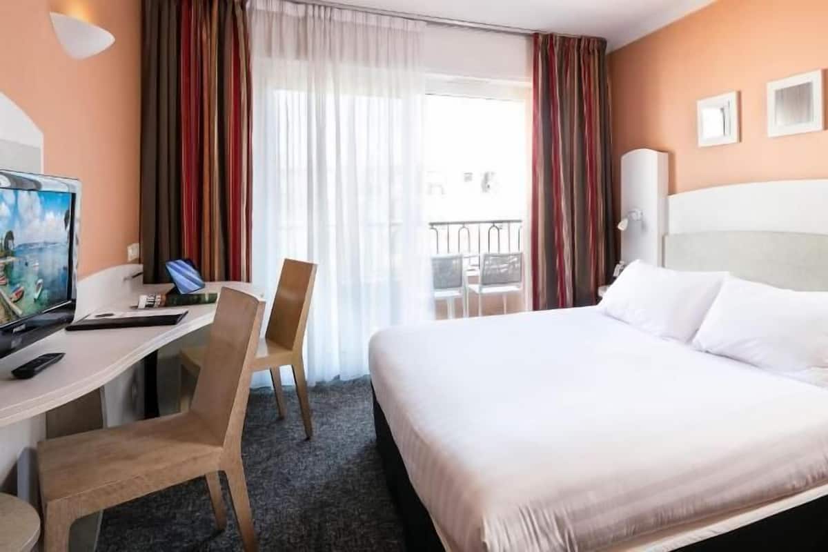 Literie de qualité supérieure, coffres-forts dans les chambres