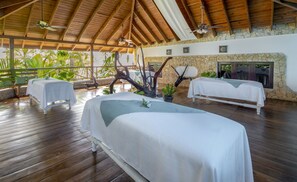Phòng trị liệu đôi, trị liệu toàn thân, thủy liệu pháp 