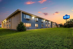 Exterior - AmericInn by Wyndham Albert Lea (Albert Lea)