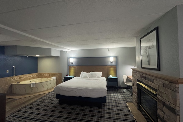 Suíte estúdio, 1 cama King, para não fumantes | Individualmente decorados, individualmente mobiliados, escrivaninha