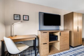 Room, 1 Queen Bed, Non Smoking | Desk, laptop workspace, blackout curtains, iron/ironing board - AmericInn by Wyndham Albert Lea (Albert Lea)