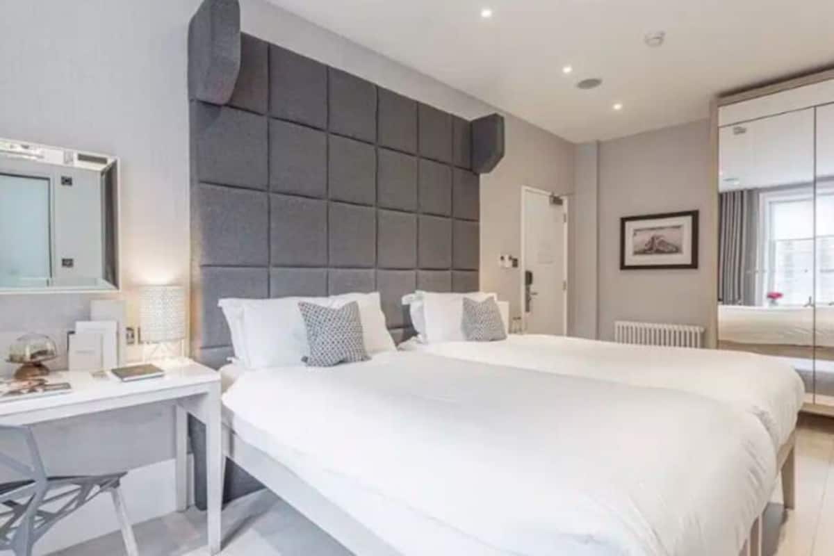 Premium bedding, minibar, in-room safe, individually decorated