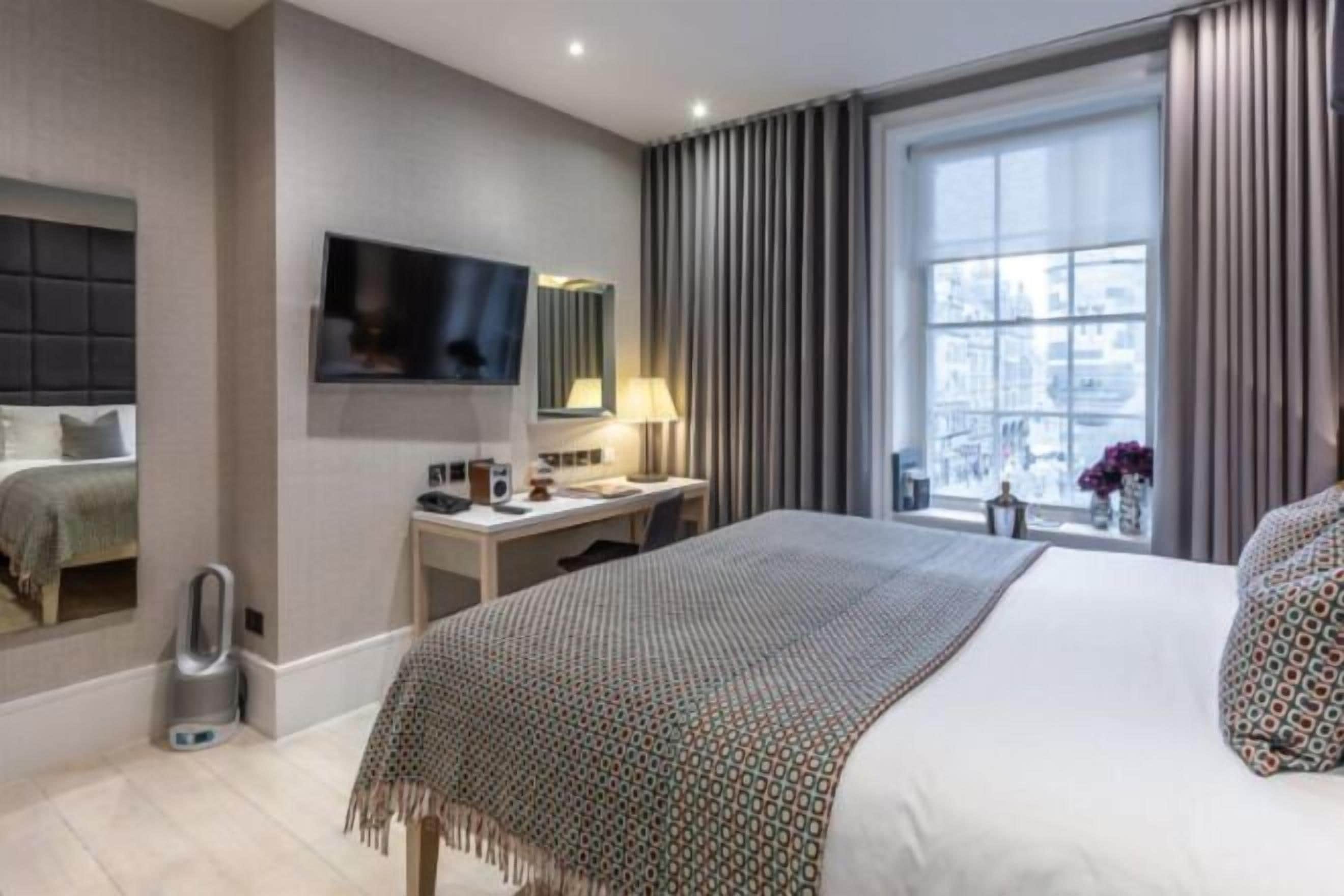 Premium bedding, minibar, in-room safe, individually decorated