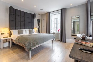1 habitación, ropa de cama de alta calidad y minibar 