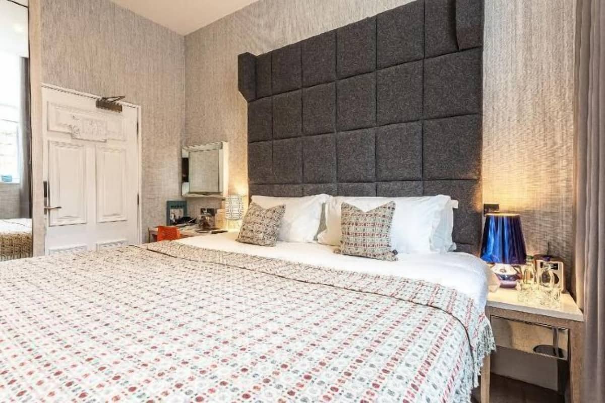 Premium bedding, minibar, in-room safe, individually decorated