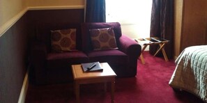 Living area - Royal Ettrick Hotel (Edinburgh)