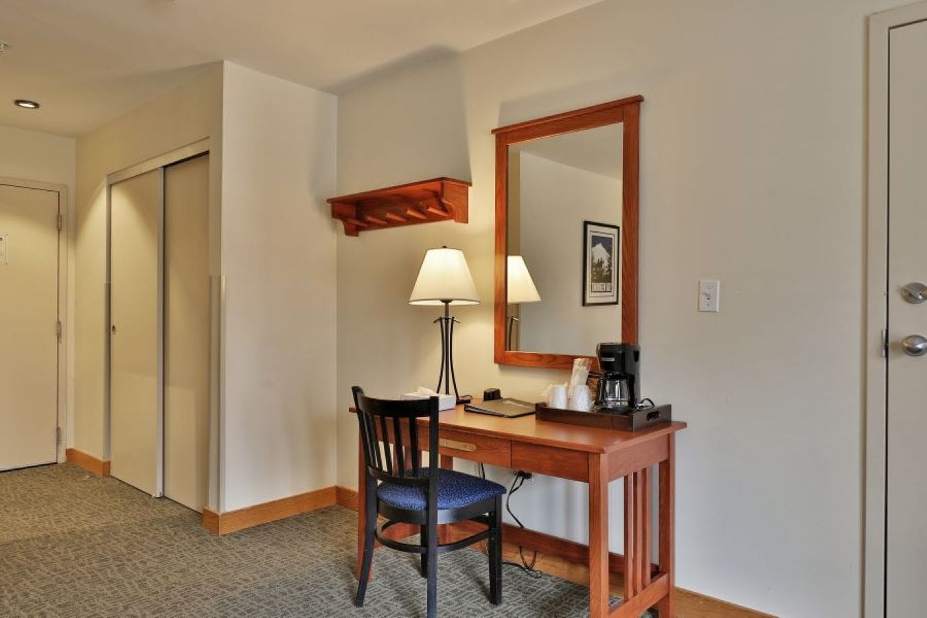 room, 1 king bed | desk, blackout curtains, iron/ironing board, free wifi