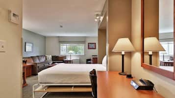 Bureau, rideaux occultants, fer et planche Ă repasser, Wi-Fi gratuit