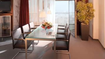 Ropa de cama hipoalergénica, cubrecamas y minibar