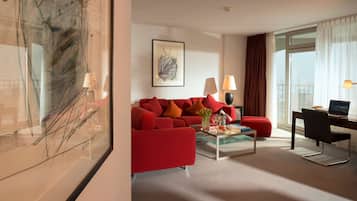 Allergikerbettwaren, Daunenbettdecken, Minibar, Zimmersafe