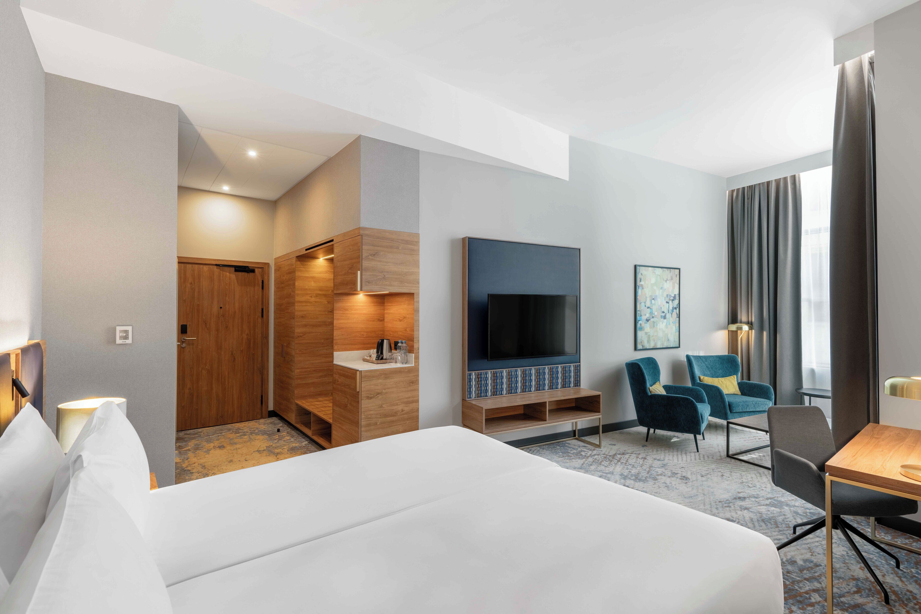 Habitación Business, 1 cama de matrimonio grande | Caja fuerte, escritorio, espacio para trabajar con un portátil