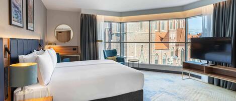 Caja de seguridad en la habitación y escritorio