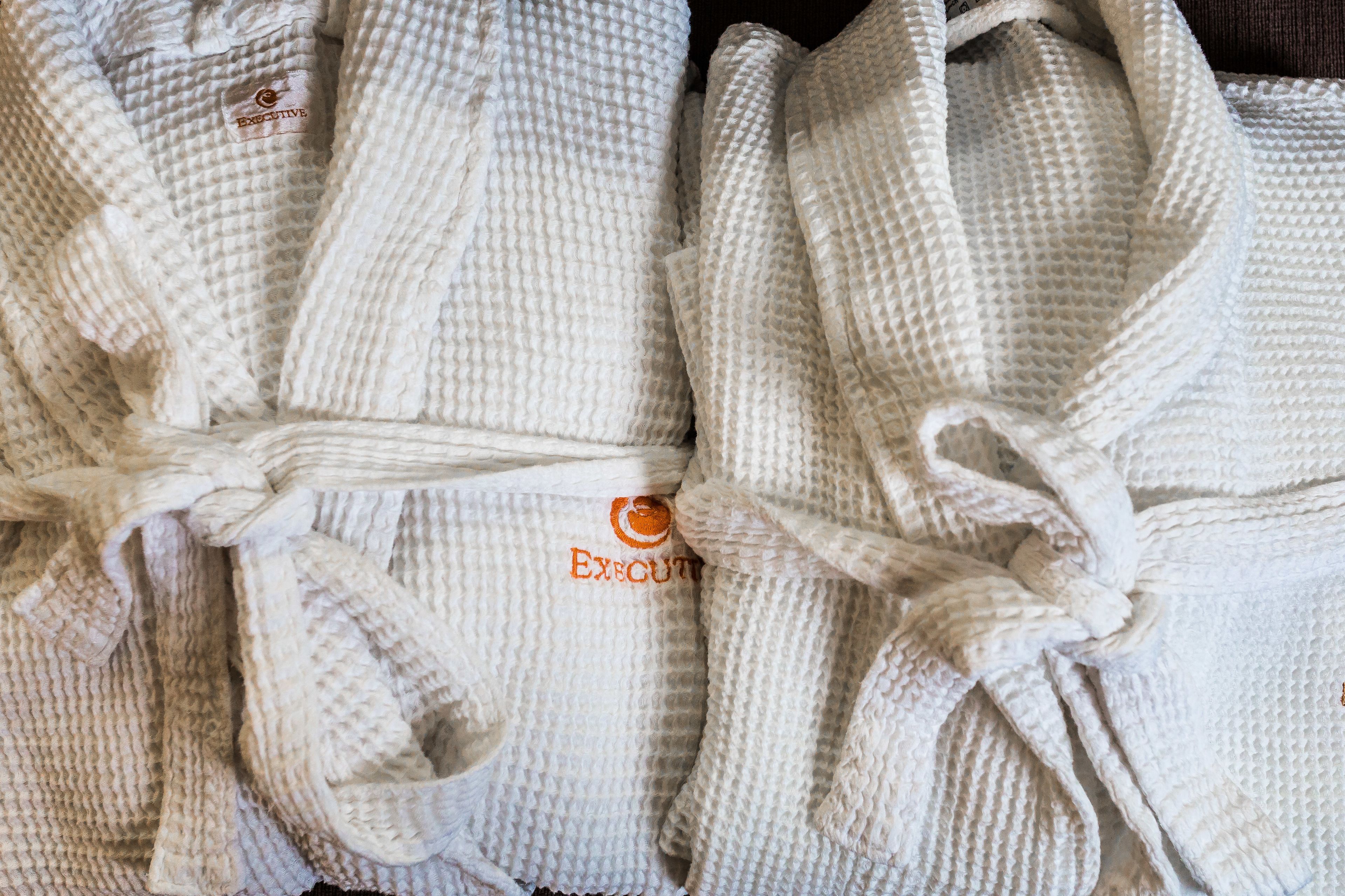 executive suite, 1 king bed with sofa bed | premium bedding, pillow-top beds, in-room safe, individually furnished