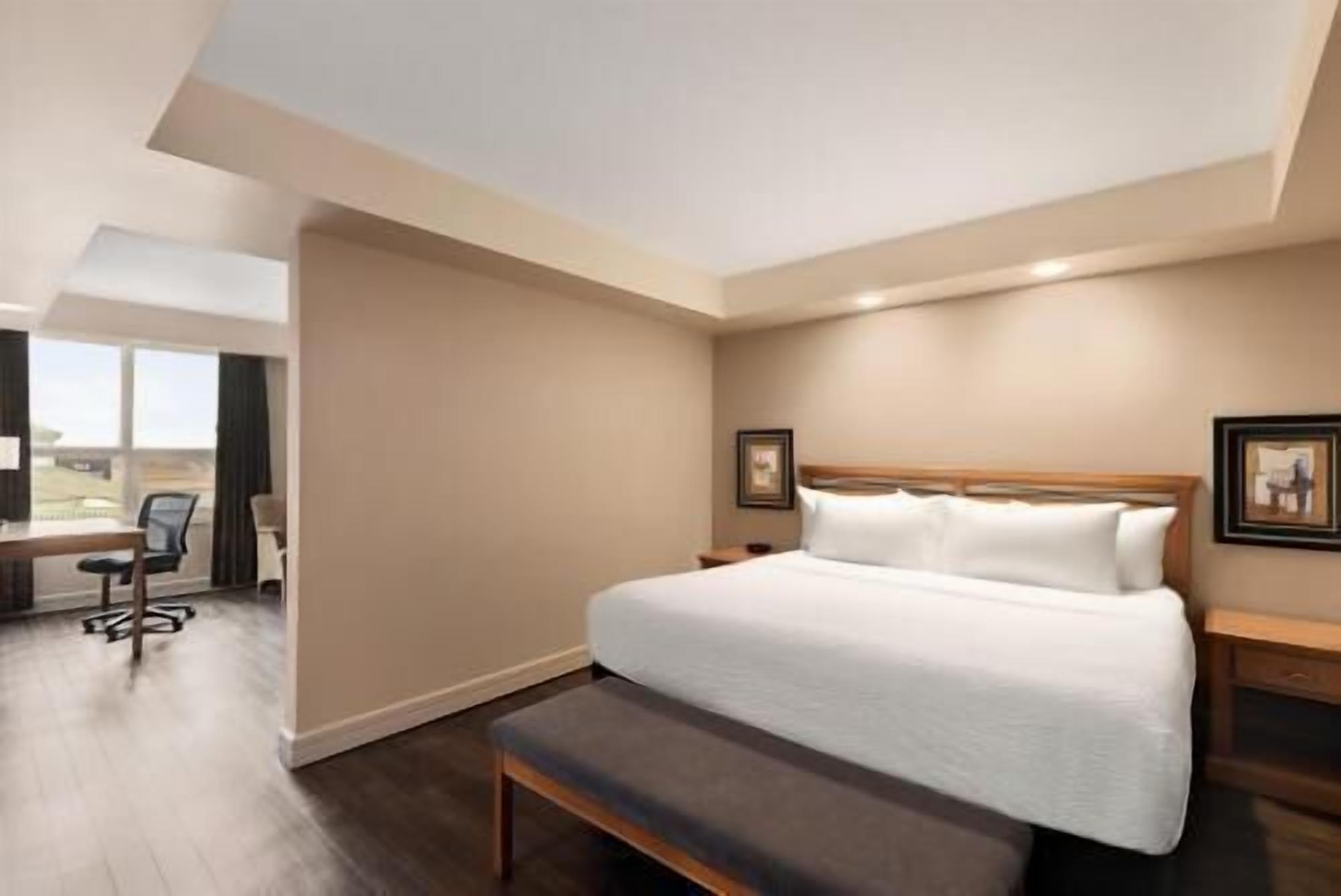 Premium bedding, pillowtop beds, in-room safe, individually furnished