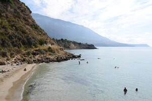 Beach nearby, snorkeling